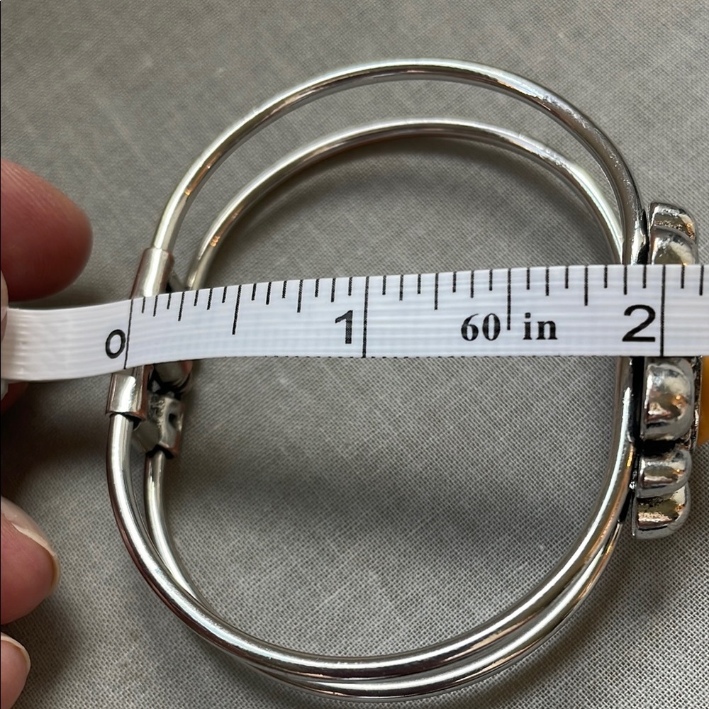 Silver and Yellow Floral Bracelet - Picture 7 of 7